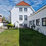 Aurora Villa *